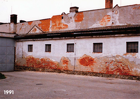 Sklad tvarohu v roce 1991