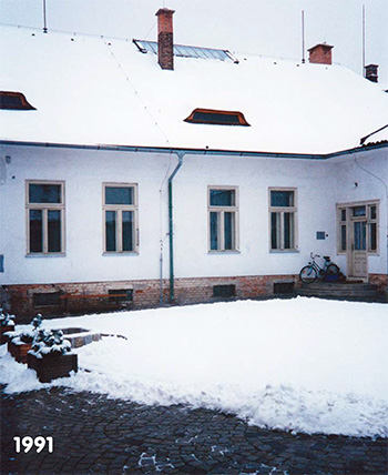 Dvůr v roce 1991