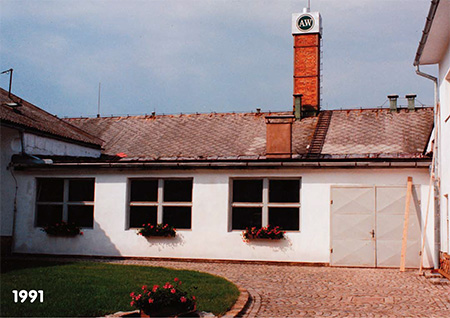 Dvůr v roce 1991