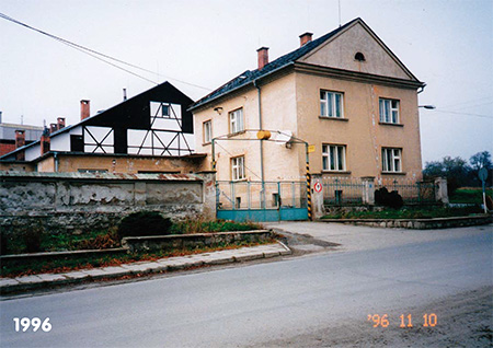 Expediční sklad v roce 1996