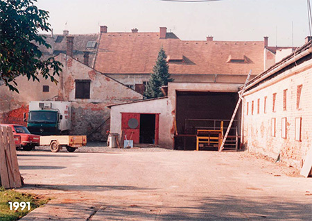 Příjmová rampa v roce 1991