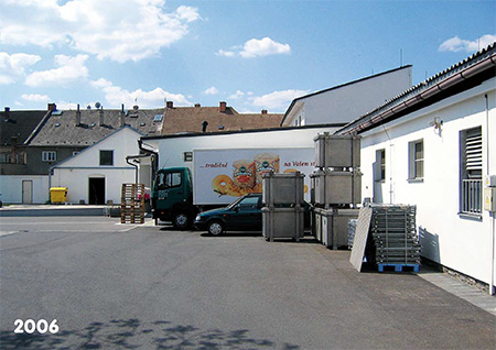 Příjmová rampa v roce 2006